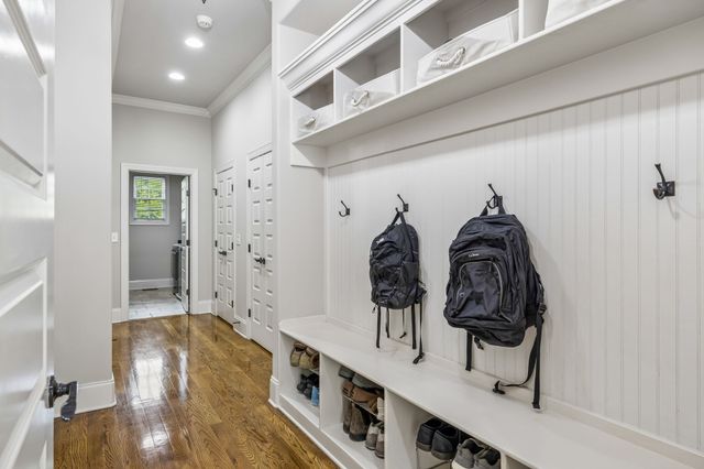 4001 Wallace Ln, Nashville, TN 37215