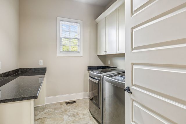 4001 Wallace Ln, Nashville, TN 37215