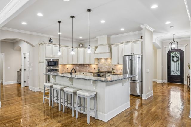 4001 Wallace Ln, Nashville, TN 37215