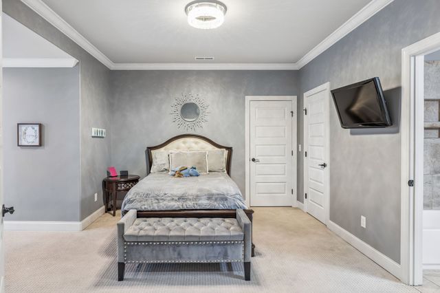 4001 Wallace Ln, Nashville, TN 37215