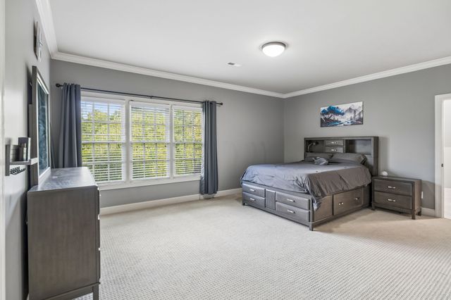4001 Wallace Ln, Nashville, TN 37215