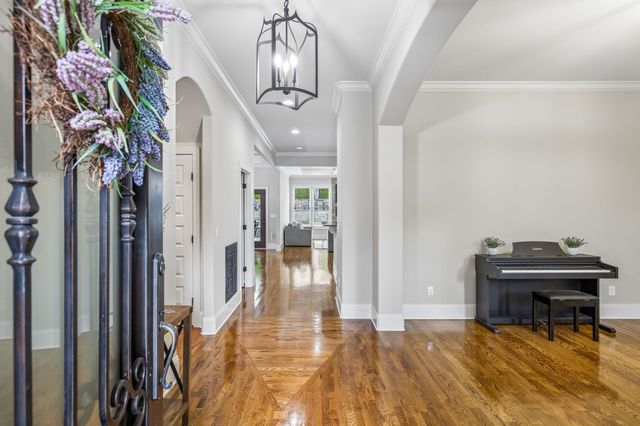 4001 Wallace Ln, Nashville, TN 37215
