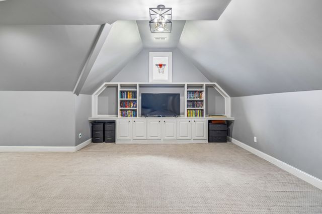 4001 Wallace Ln, Nashville, TN 37215