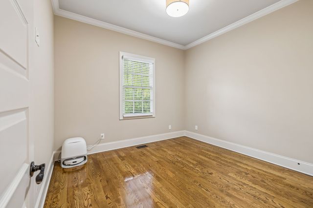 4001 Wallace Ln, Nashville, TN 37215