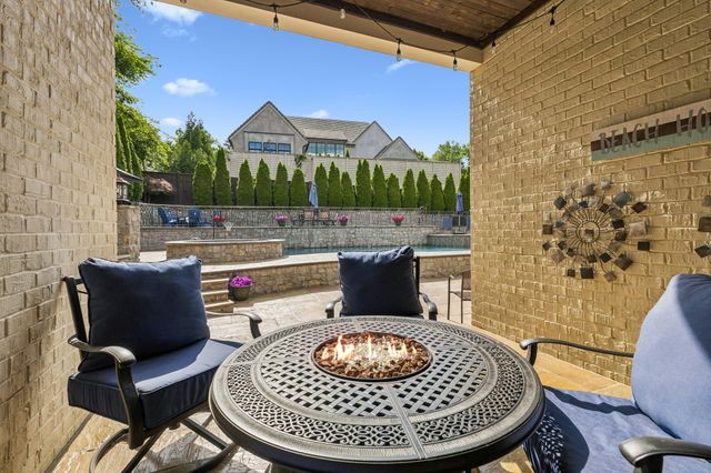 4001 Wallace Ln, Nashville, TN 37215
