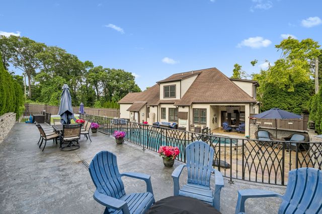 4001 Wallace Ln, Nashville, TN 37215