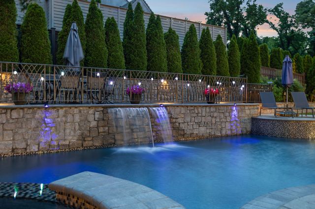 4001 Wallace Ln, Nashville, TN 37215