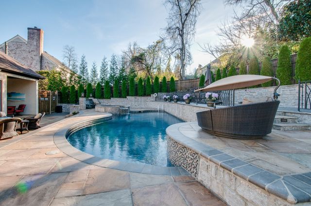 4001 Wallace Ln, Nashville, TN 37215