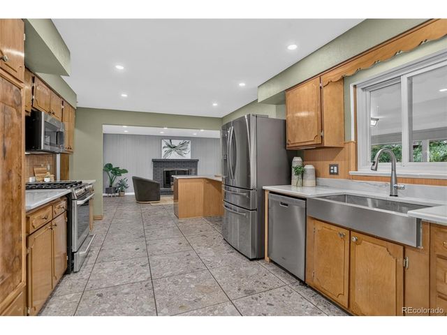 336 Oakland St, Aurora, CO 80010