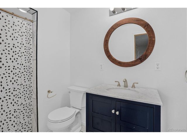 336 Oakland St, Aurora, CO 80010