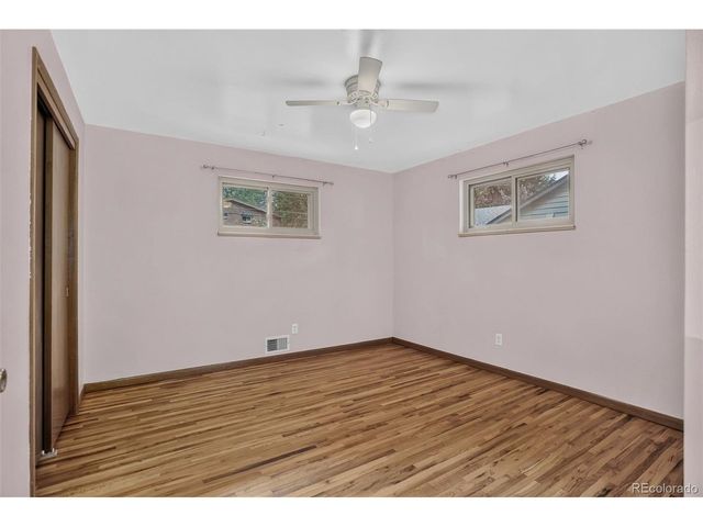 336 Oakland St, Aurora, CO 80010