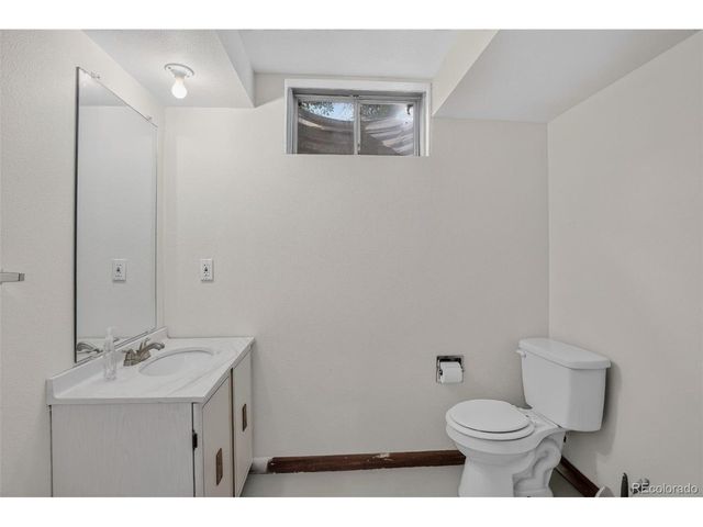 336 Oakland St, Aurora, CO 80010