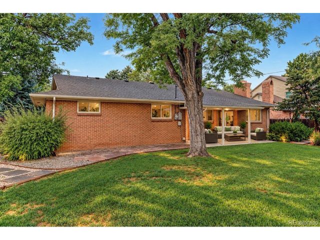 336 Oakland St, Aurora, CO 80010
