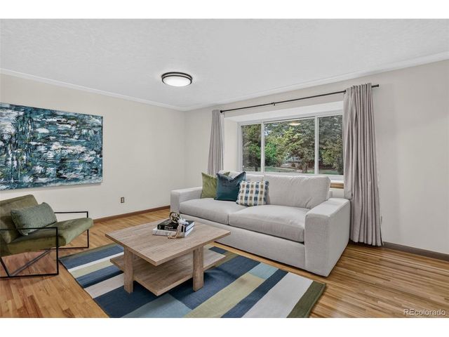 336 Oakland St, Aurora, CO 80010