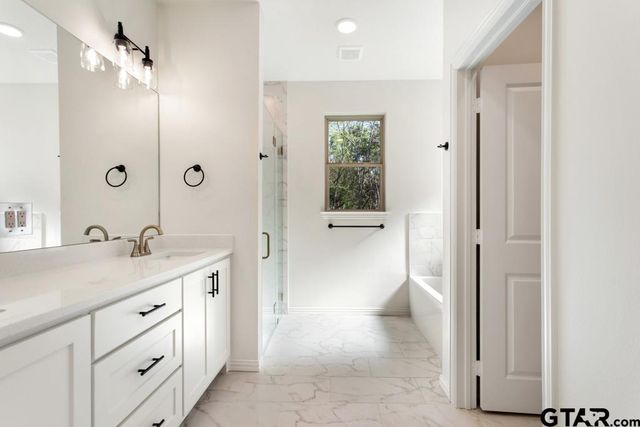 496 Preston Ridge, Tyler, TX 75703