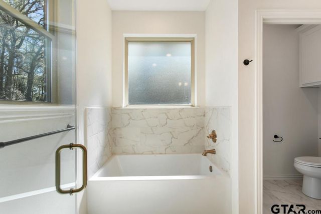 496 Preston Ridge, Tyler, TX 75703