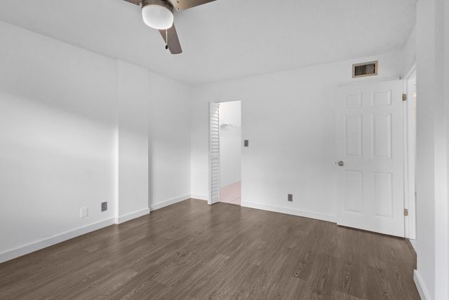 113 Royal Pk Drive 3d, Oakland Park, FL 33309