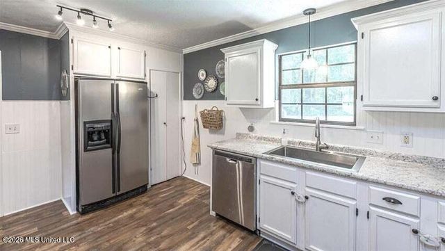 309 Stonecastle Drive, Brandon, MS 39047