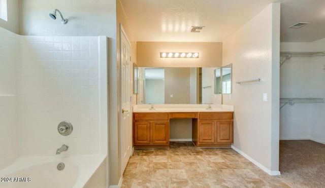 3886 W Dancer Lane, Queen Creek, AZ 85143