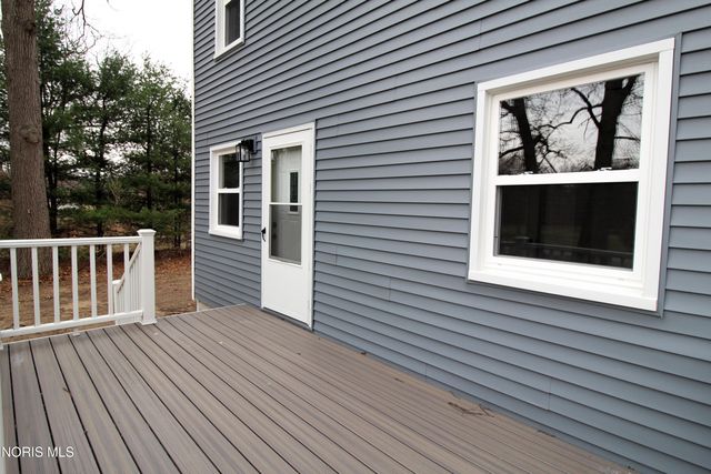 9616 Old State Line Road, Holland, OH 43528