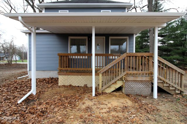 9616 Old State Line Road, Holland, OH 43528