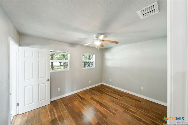 2792 Woodcrest Drive, Canyon Lake, TX 78133
