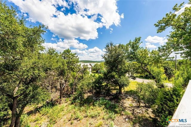 2792 Woodcrest Drive, Canyon Lake, TX 78133