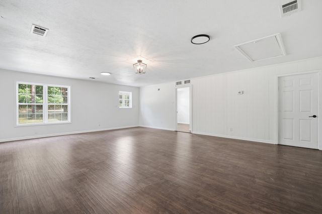 141 Sand, Leesville, LA 71446