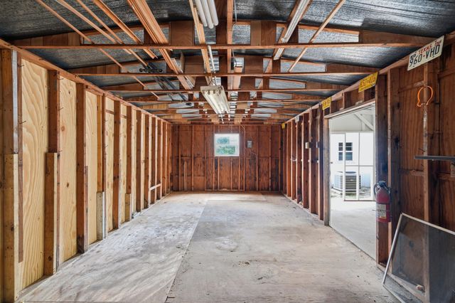 141 Sand, Leesville, LA 71446