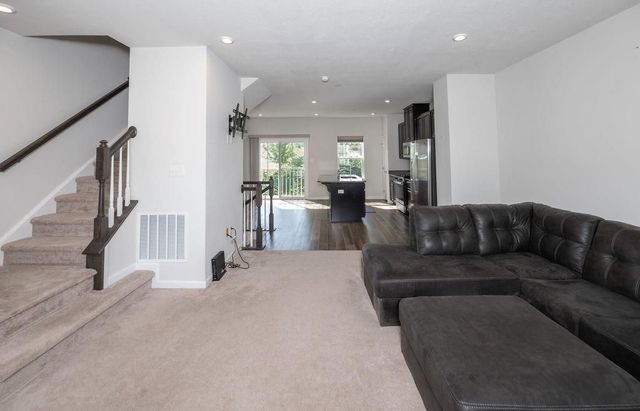 2007 Cade DRIVE, Center Twp, PA 15061