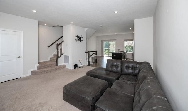 2007 Cade DRIVE, Center Twp, PA 15061