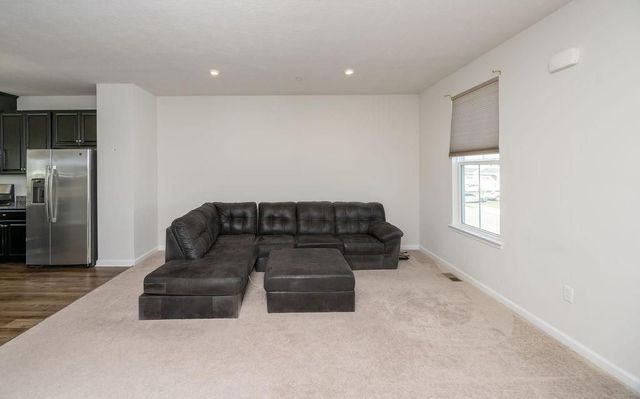 2007 Cade DRIVE, Center Twp, PA 15061