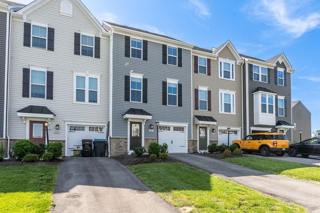 2007 Cade DRIVE, Center Twp, PA 15061
