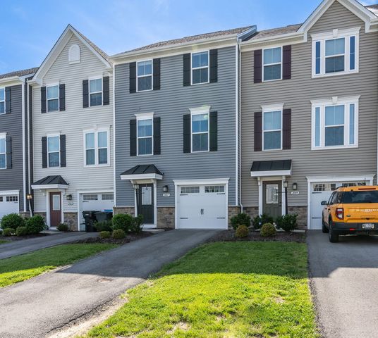 2007 Cade DRIVE, Center Twp, PA 15061