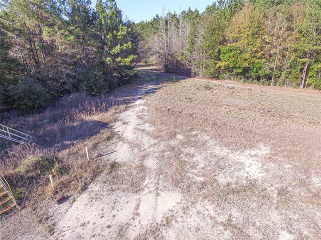 723 Mike Road, Livingston, TX 77351