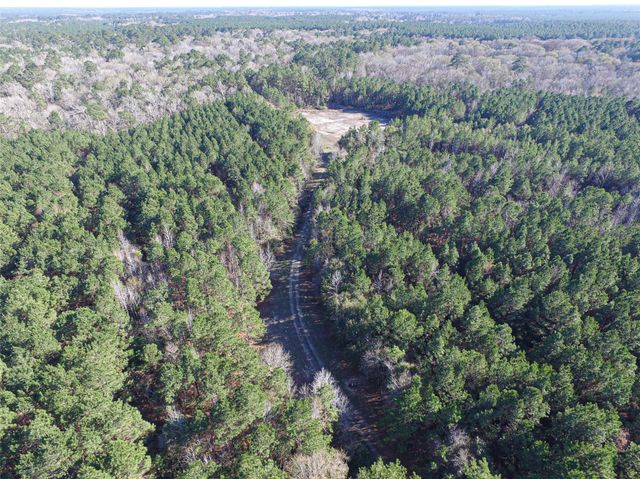 723 Mike Road, Livingston, TX 77351