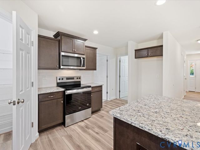 2021 Ridge Rd, Powhatan, VA 23139