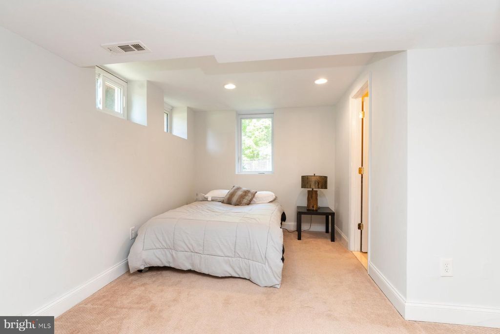 Image 20 of property listing at 3908 TEVIS CIR, Randallstown, MD 21133