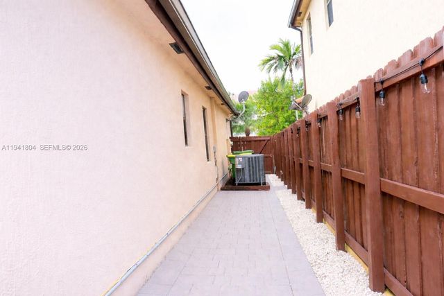 139 NE 26th Ter, Homestead, FL 33033