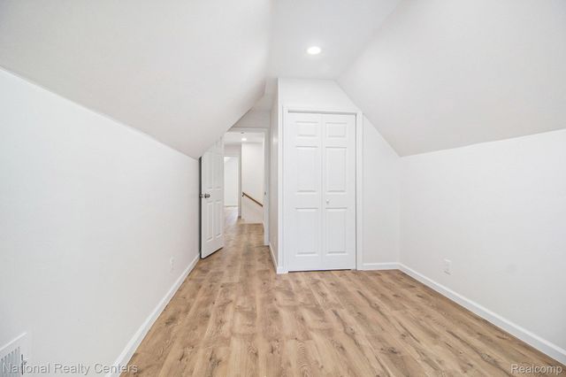 26256 Ypsilanti Street, Flat Rock, MI 48134