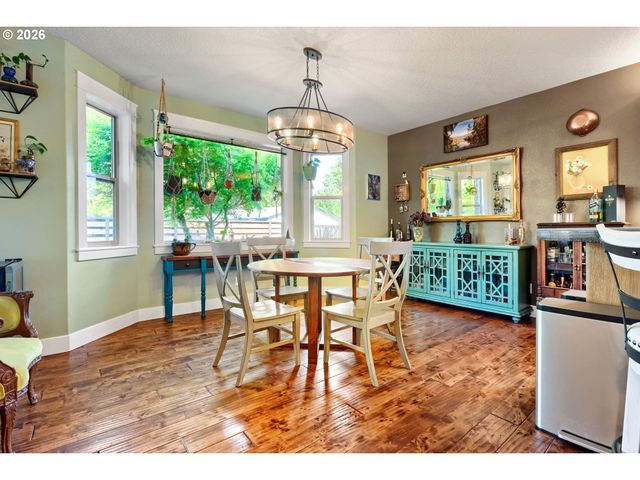 16981 Se SPRAY Ave, Milwaukie, OR 97267