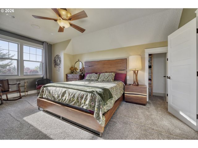 16981 Se SPRAY Ave, Milwaukie, OR 97267