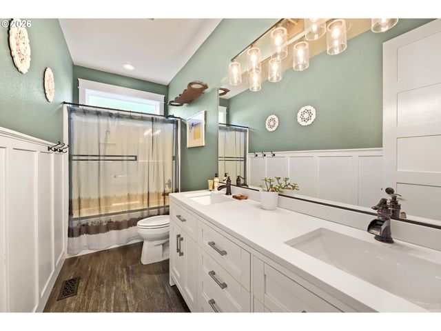 16981 Se SPRAY Ave, Milwaukie, OR 97267