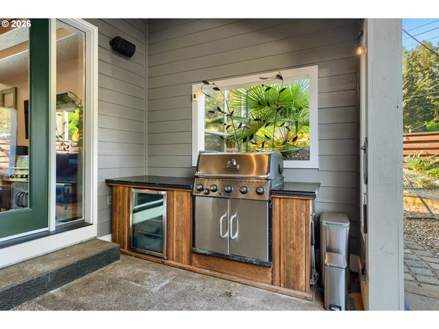 16981 Se SPRAY Ave, Milwaukie, OR 97267