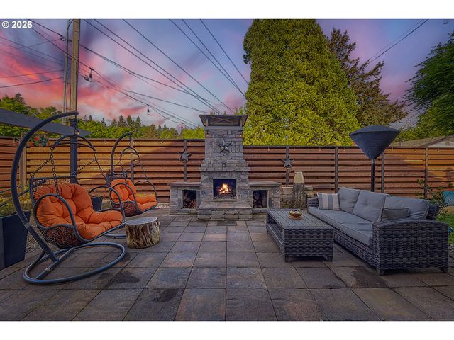 16981 Se SPRAY Ave, Milwaukie, OR 97267