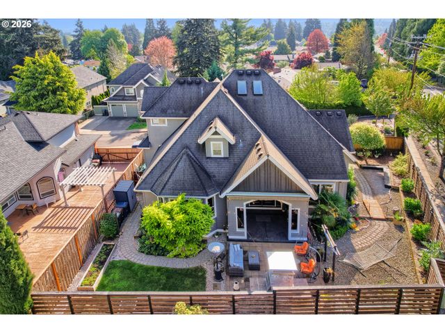 16981 Se SPRAY Ave, Milwaukie, OR 97267