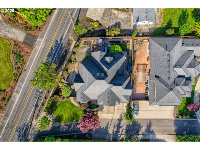16981 Se SPRAY Ave, Milwaukie, OR 97267