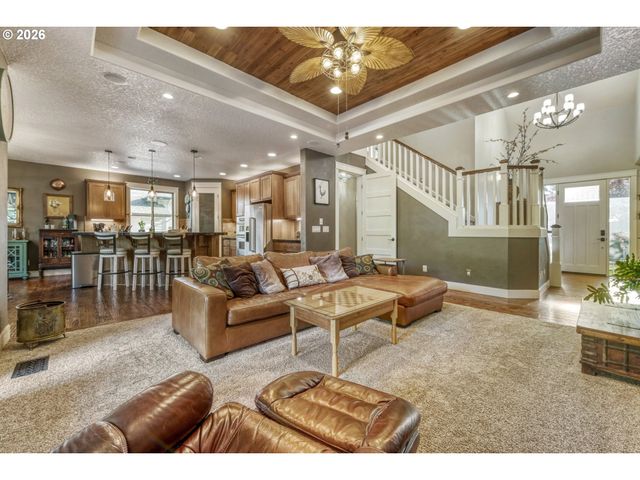 16981 Se SPRAY Ave, Milwaukie, OR 97267
