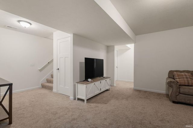 30329 Pine Bluff Drive, Elkhart, IN 46517