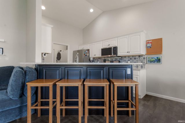 30329 Pine Bluff Drive, Elkhart, IN 46517